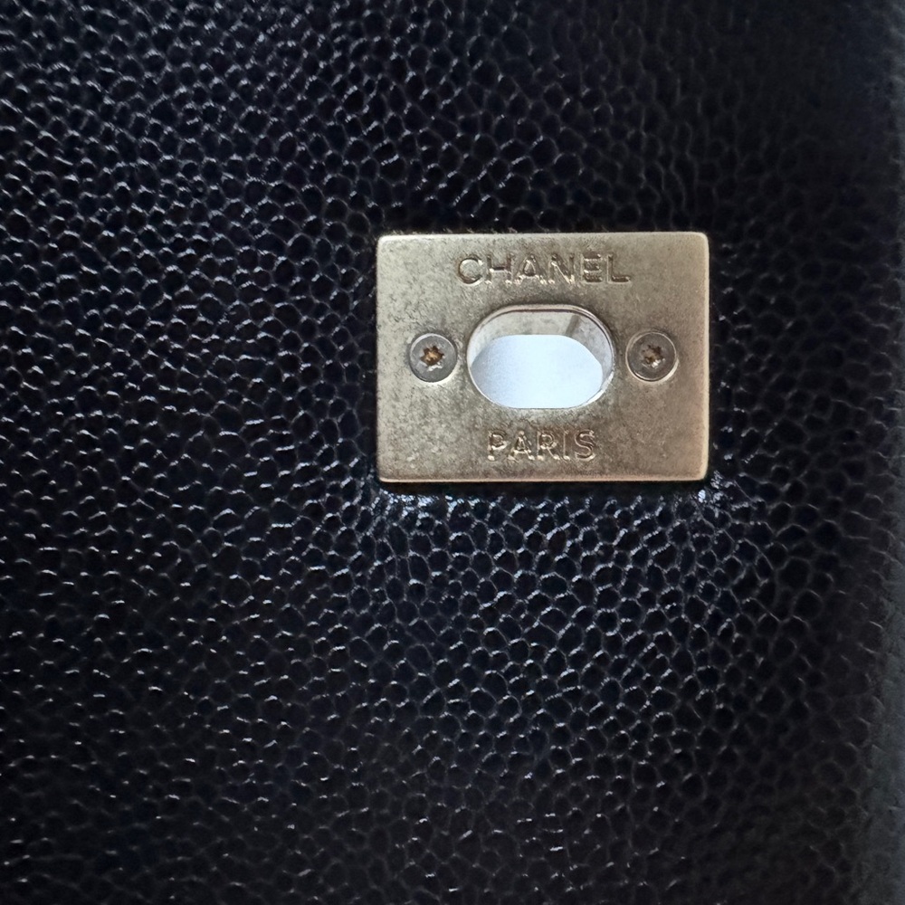 Chanel Black Quilted Leather Bag - Picture 13 of 17